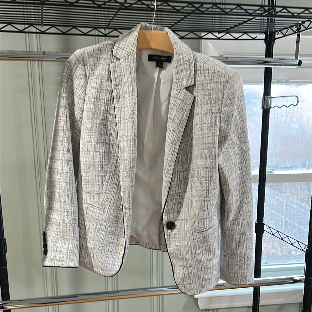 Ann Taylor Textured Blazer